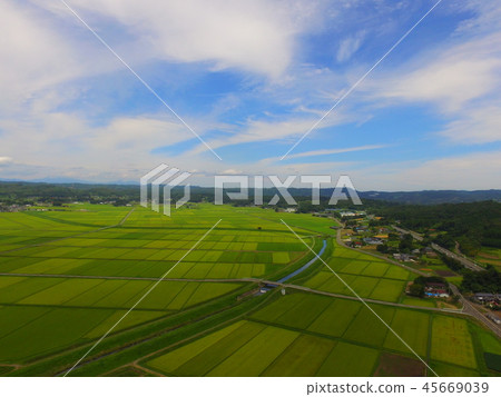 稻田，私人住宅 - 鳥瞰圖與無人機（Maruda盆地/宮城縣有田郡藏王鎮） 45669039