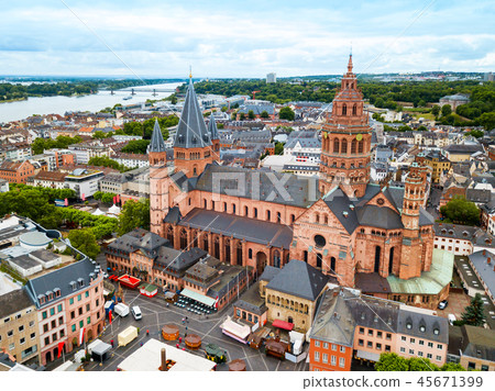 Mainz cathedral aerial view, Germany 45671399