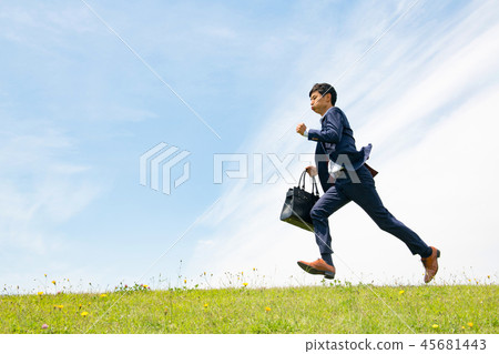 倉促的商人年輕日本人 45681443