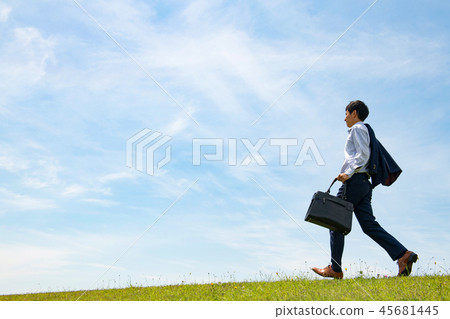 連續商人年輕日本人 45681445