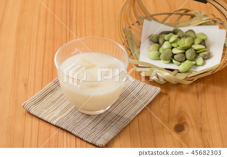 Chilled amazake 45682303