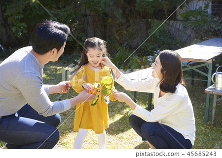 Family, Dad, Mom, Daughter, Korean Family, Dad, Mom, Daughter, Korean 45685243