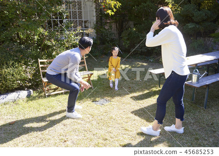 Family, Dad, Mom, Daughter, Korean Family, Dad, Mom, Daughter, Korean 45685253