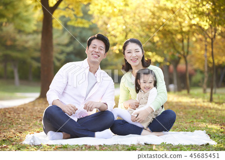 Family, Dad, Mom, Daughter, Korean Family, Dad, Mom, Daughter, Korean 45685451