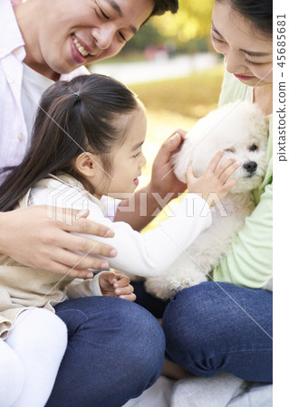 Family, Dad, Mom, Daughter, Puppy, Korean 45685681
