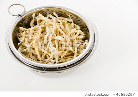 Cut dried daikon before rehydration Cut dried daikon before rehydration 45686297
