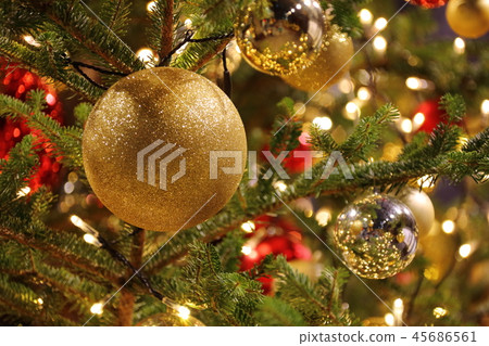 Gold and silver balls _ natural colors 45686561