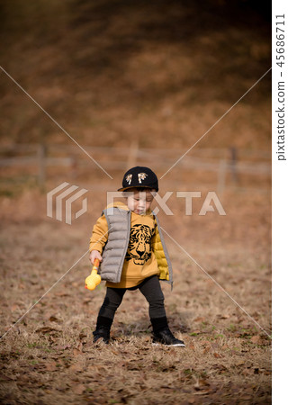 Children, Autumn, Fallen leaves, Olympic park, Outdoors, Child, Boy 45686711