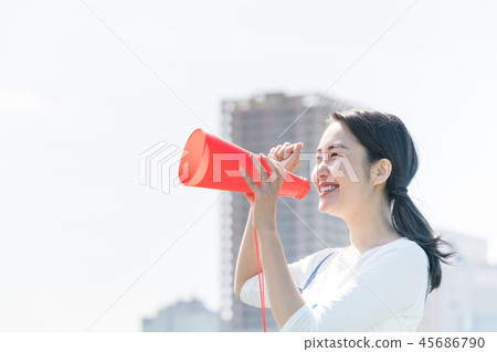 支持的女性 45686790