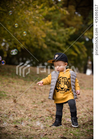 兒童,秋季,奧林匹克公園,戶外,兒童,男孩 兒童,秋季,奧林匹克公園,戶外,兒童,男孩 45686817