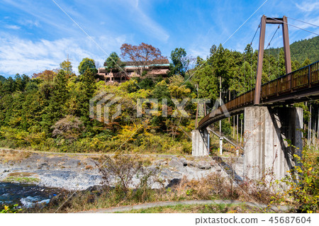 Otake在秋天Otake谷沿著散步走 45687604