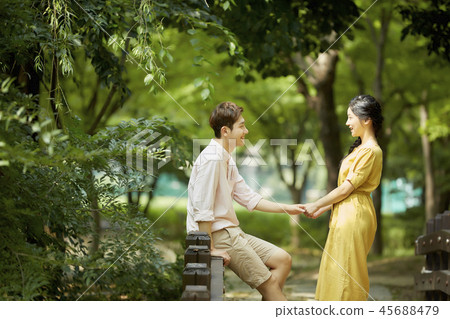 Couple, lover, student, college student, date, summer, park, walking, forest 45688479