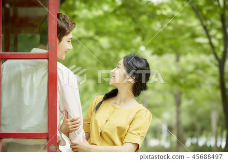 Couple, lover, student, college student, date, summer, park, walking, forest 45688497