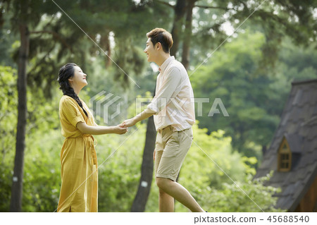 Couple, lover, student, college student, date, summer, park, walking, forest Couple, lover, student, college student, date, summer, park, walking, forest 45688540