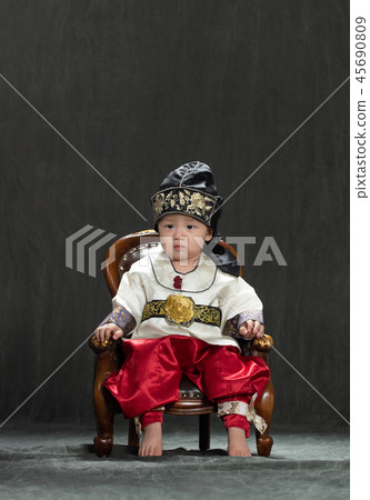 Children, hanbok, child, indoor, fortune-telling 45690809