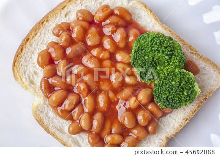 Broccoli, beans, bread Broccoli, beans, bread 45692088