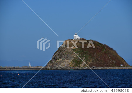 Photographed the landscape of Daikokujima and lighthouse of Muroran port in Muroran city, Hokkaido 45698058