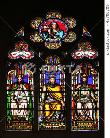 Judith (top), Manasseh, ?, Jonathan Judith (top), Manasseh, ?, Jonathan 45700209