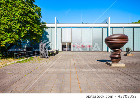 Stiftung Wilhelm Lehmbruck Museum, Duisburg 45708352