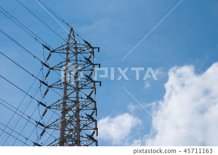 塔和電線和天空 塔和電線和天空 45711163