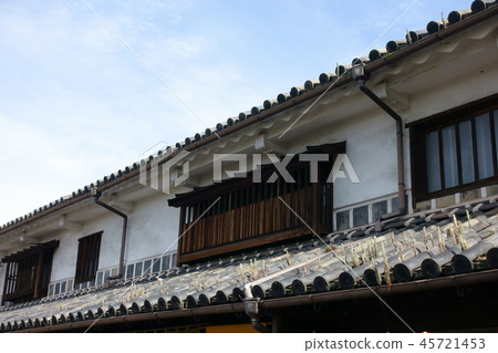 Autumn scenery of Kurashiki in Japan 45721453