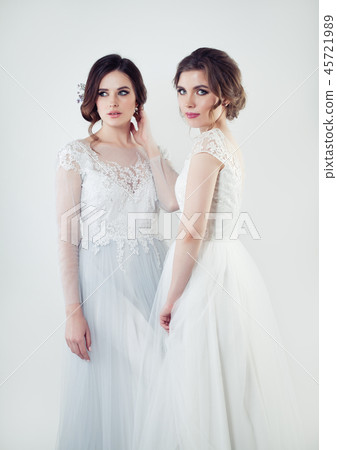Beautiful women bride in bridal dress portrait Beautiful women bride in bridal dress portrait 45721989