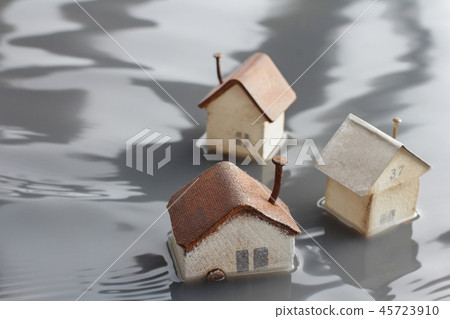 Flooded houses and isolated people 45723910