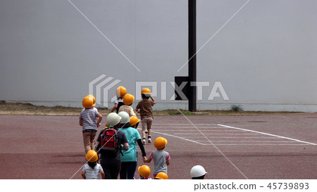 Evacuation drill (disaster prevention) Evacuation drill (disaster prevention) 45739893