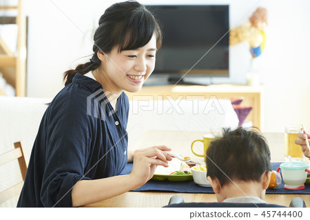 媽媽育兒嬰兒食品 媽媽育兒嬰兒食品 45744400