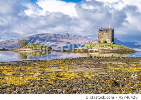 View of the Castle Stalker in autumn on the low tide near Port Appin, Argyll - Scotland 45746420