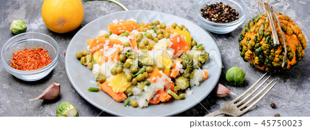 Lean vegetable risotto 45750023
