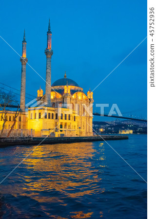 Istanbul Ortakoy Mosque and Bosphorus Bridge Istanbul Ortakoy Mosque and Bosphorus Bridge 45752936