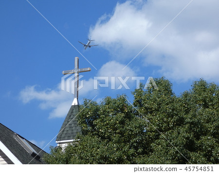 十字架和飛機 45754851