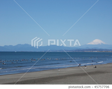 Mt Fuji and the seascape Mt Fuji and the seascape 45757706