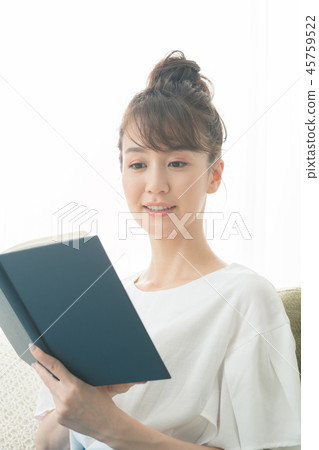 閱讀 看書 女生 45759522