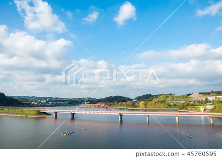 Takataki Lake and Kamobashi (Ichihara City, Chiba Prefecture) *Photo taken in November 2018 Takataki Lake and Kamobashi (Ichihara City, Chiba Prefecture) *Photo taken in November 2018 45760595