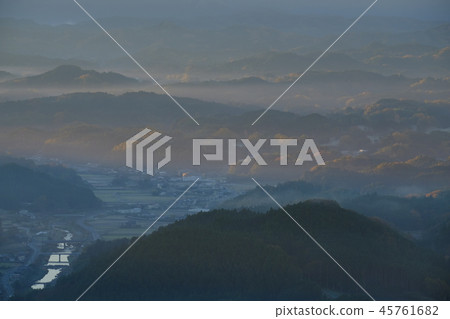 Dawn of Uda City (Sakurai City, Nara Prefecture) Dawn of Uda City (Sakurai City, Nara Prefecture) 45761682