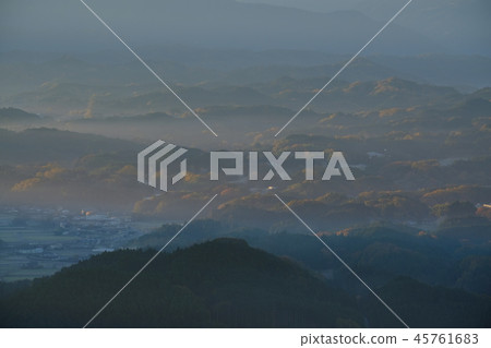 Dawn of Uda City (Sakurai City, Nara Prefecture) Dawn of Uda City (Sakurai City, Nara Prefecture) 45761683