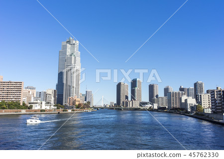 從Katsusu橋樑看的隅田川風景 45762330