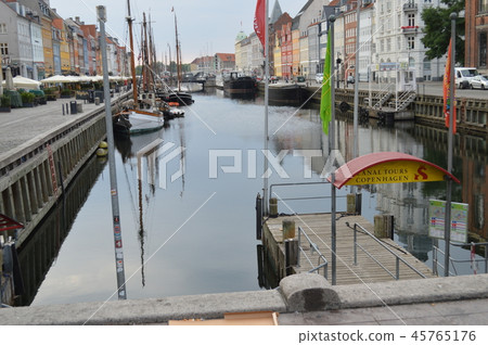 丹麥，哥本哈根，Nyhavn的朝聖小船 45765176
