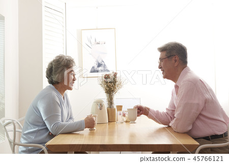 senior senior 45766121