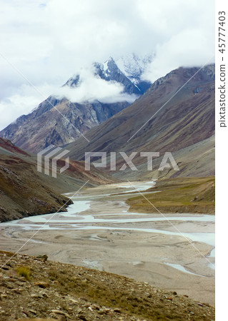 The river has almost dried up in the mountains. 45777403