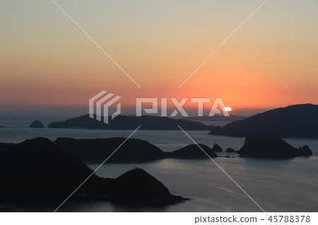 Okinawa Kerama Islands sunrise landscape 45788378