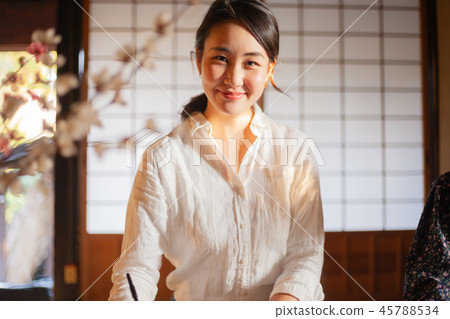 沙基體驗女孩旅行形象 45788534