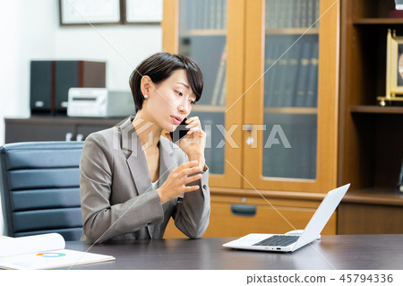 女性員工私人辦公室司法代言人會計師 45794336