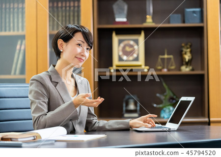 Female employee Private office Judicial scrivener Accountant 45794520