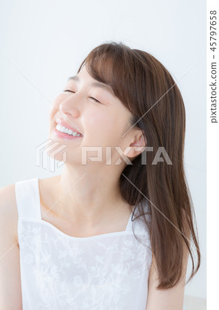 女生 女孩 女性 45797658