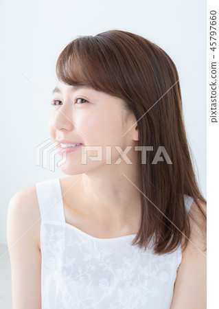 女生 女孩 女性 45797660