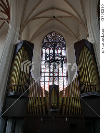 pipe organ pipe organ 45798850