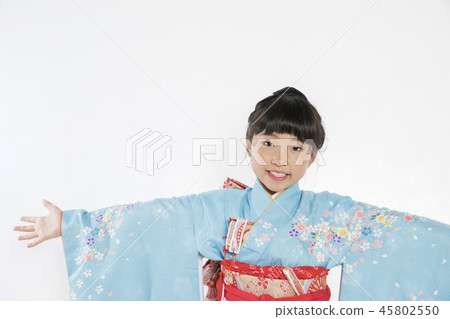 Kimono-style girl image 45802550